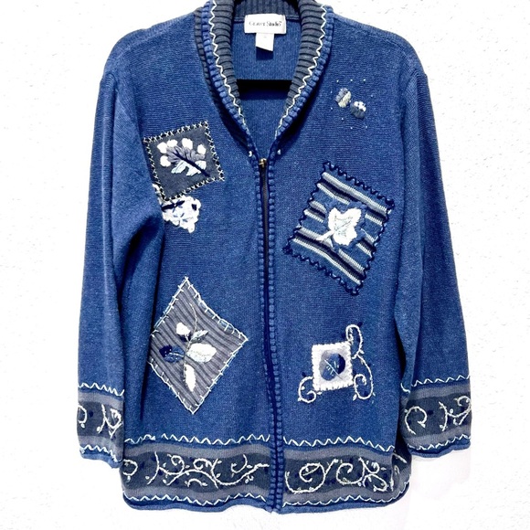 Graver Studio novelty Blue Cardigan with Embroidered Patches 1X - Picture 3 of 6